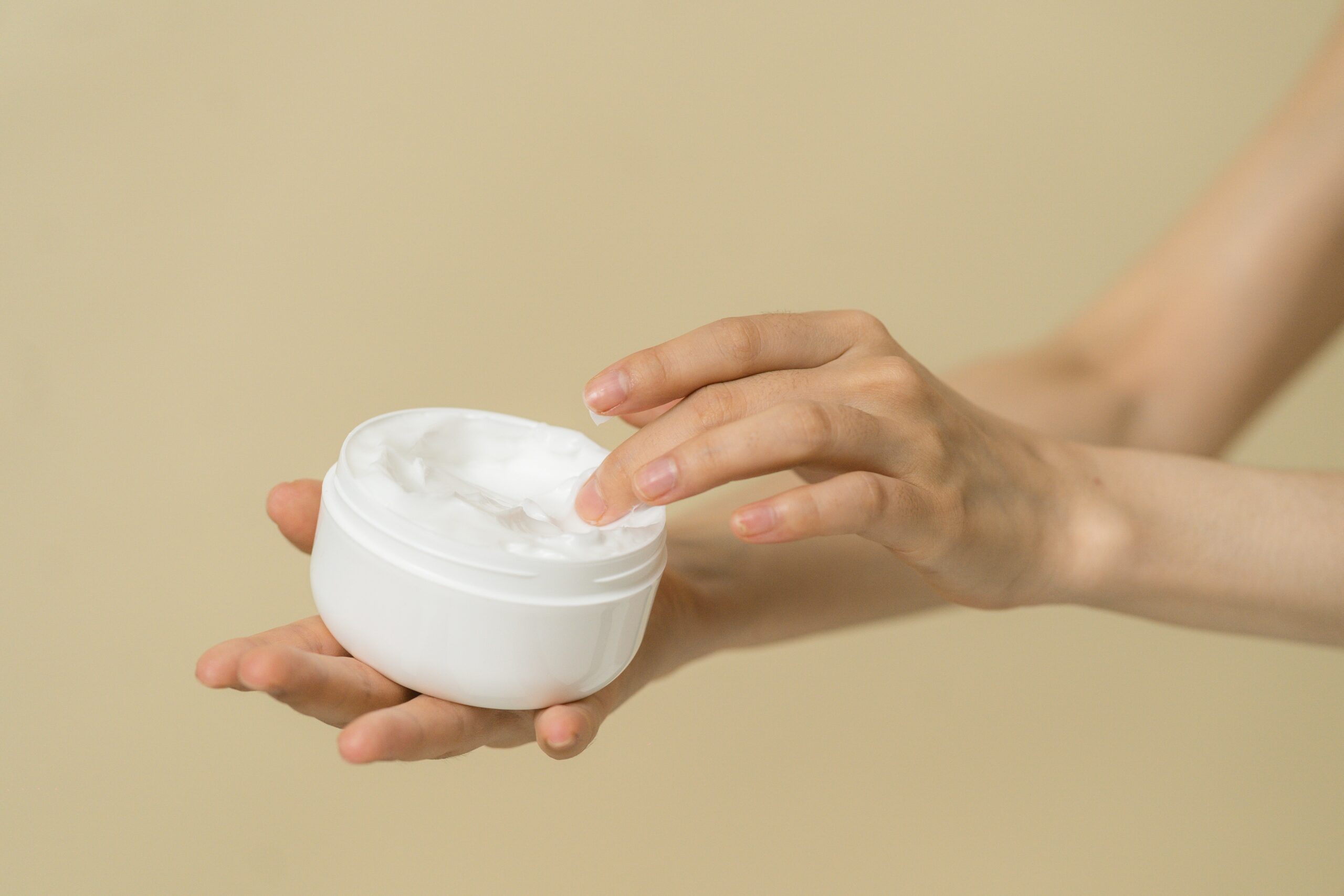 Read more about the article 8 Best Moisturizer for Combination Skin to Keep it Hydrated and Balanced.